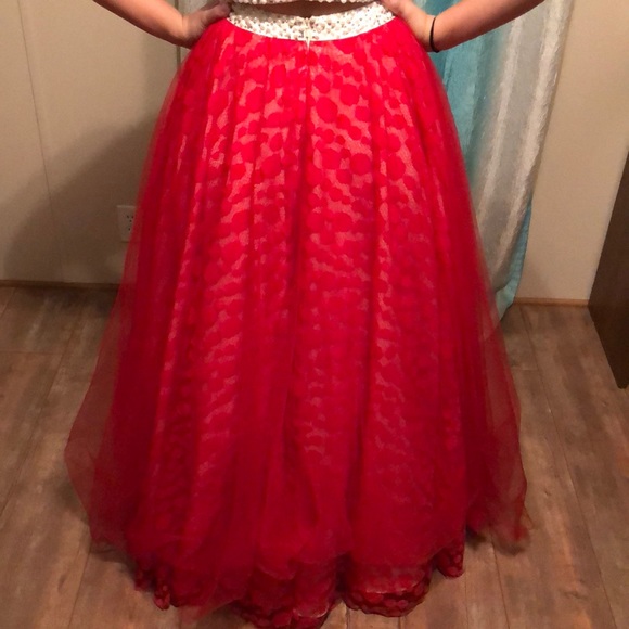 PROM DRESS - Picture 4 of 6